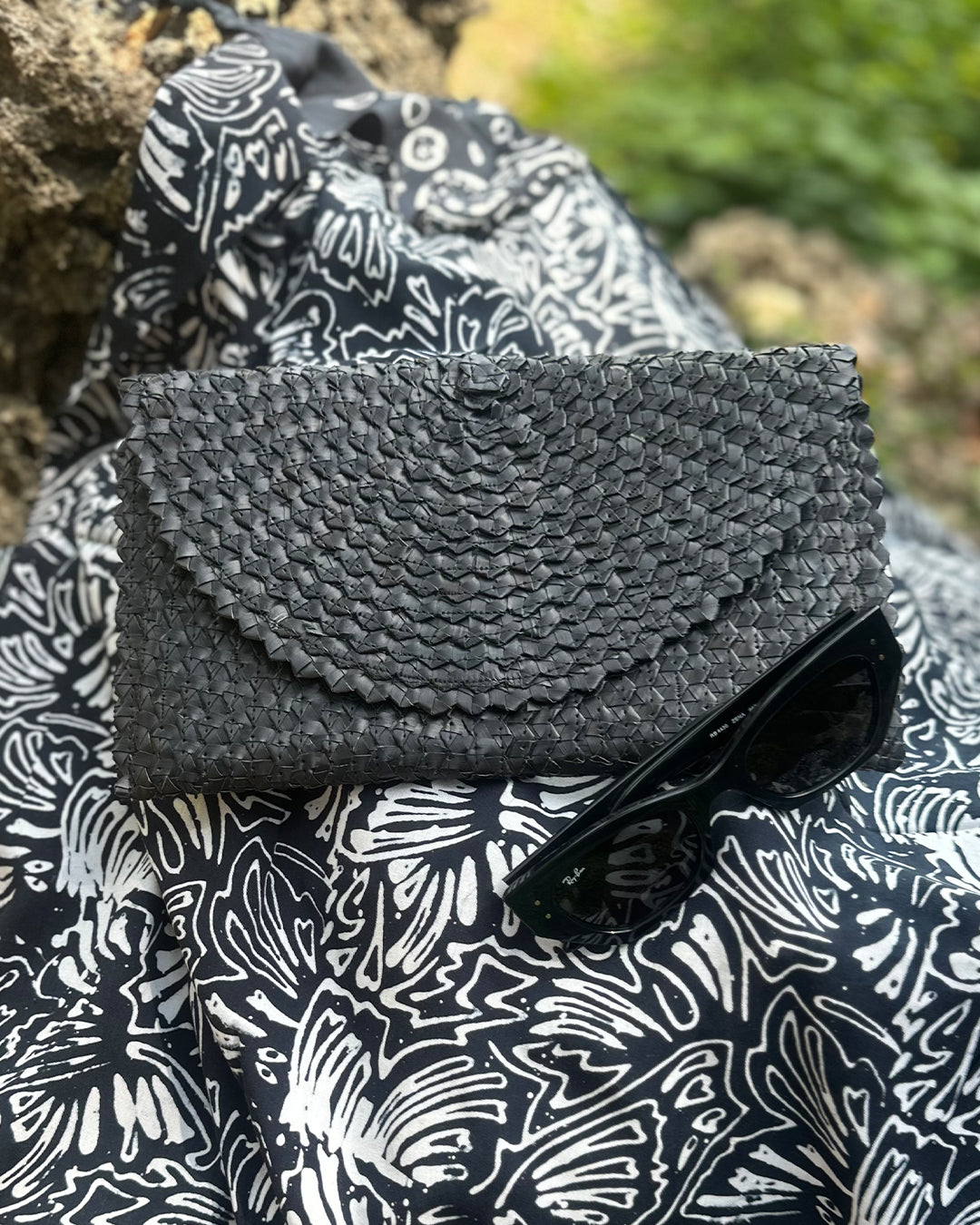 POUCH FIBRA NEGRO